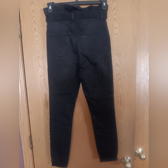 Women's size 3, two pair of high rise belted skinny jeans - Picture 3 of 7